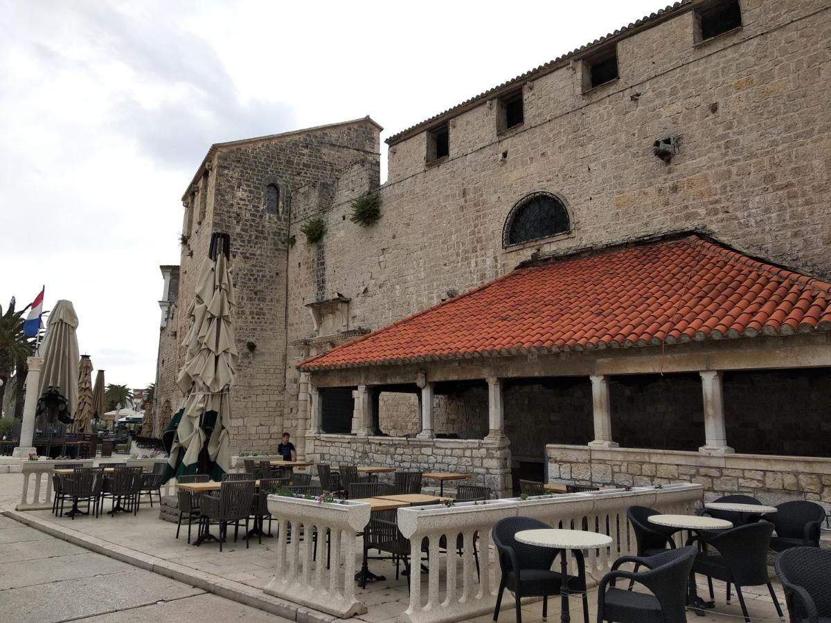 Ferienwohnung Kiwi Trogir Exterior foto