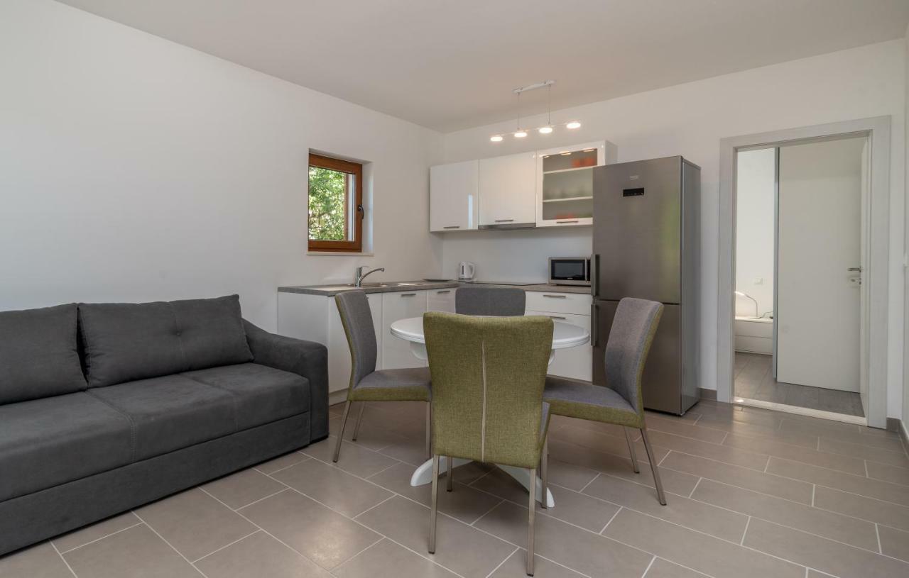 Ferienwohnung Kiwi Trogir Exterior foto