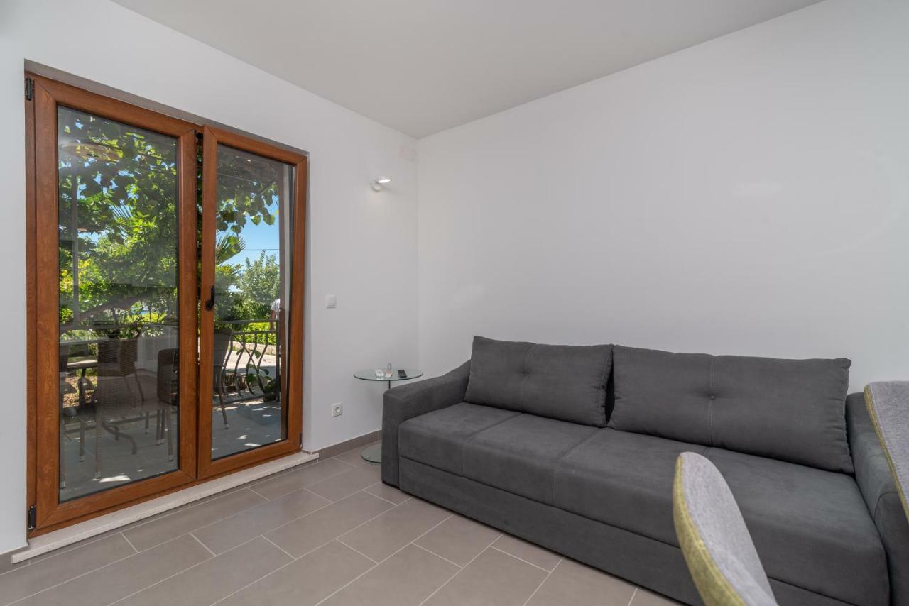 Ferienwohnung Kiwi Trogir Exterior foto